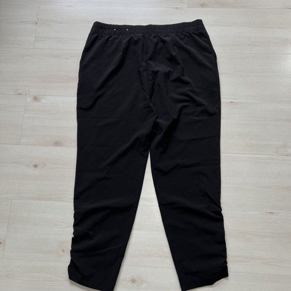 Zenergy by Chico's Size 2 Large Black Ankle Pants Stretch Pull-On Cropped - Picture 8 of 11